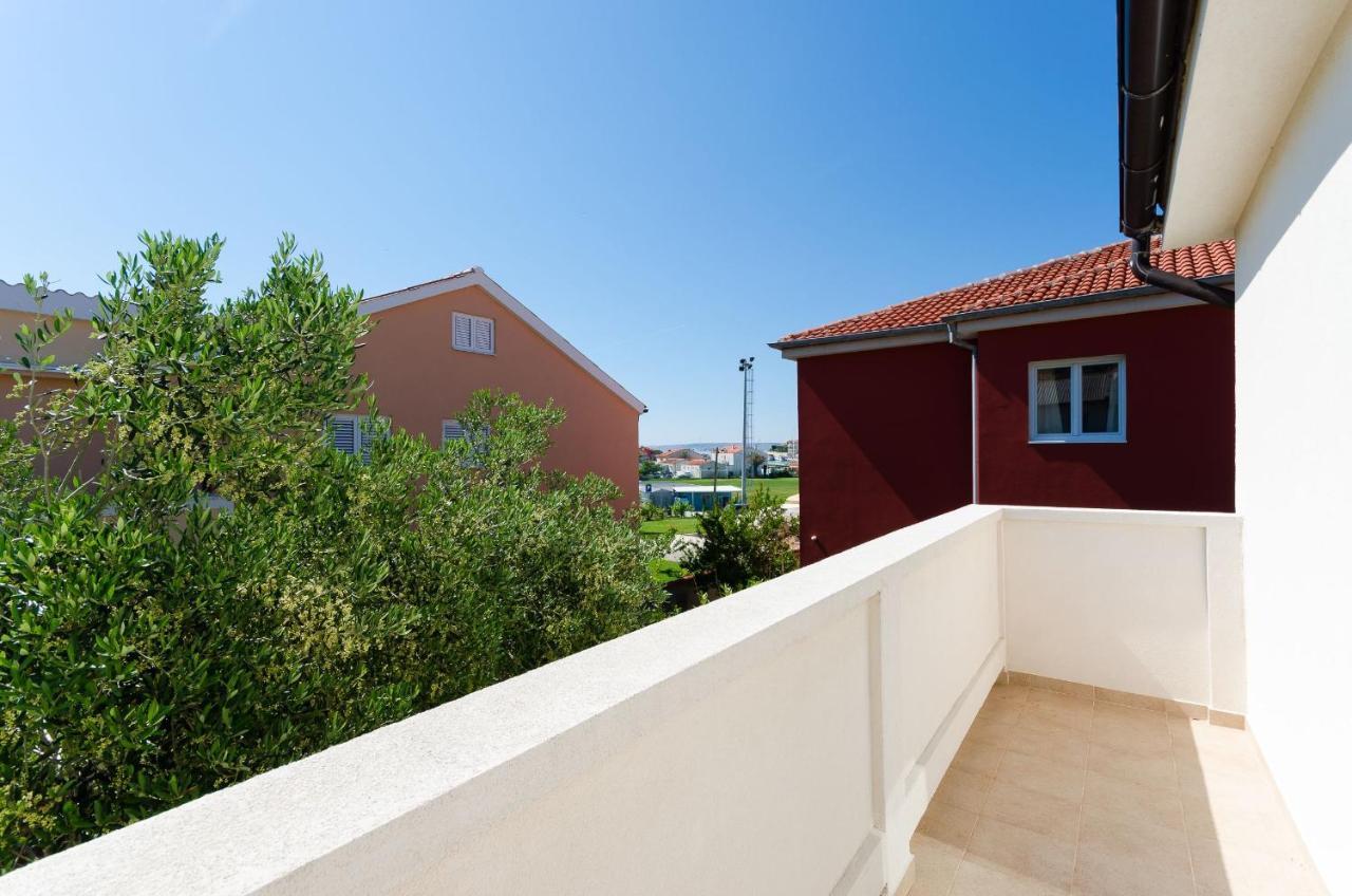 Apartments Toni Banjol
