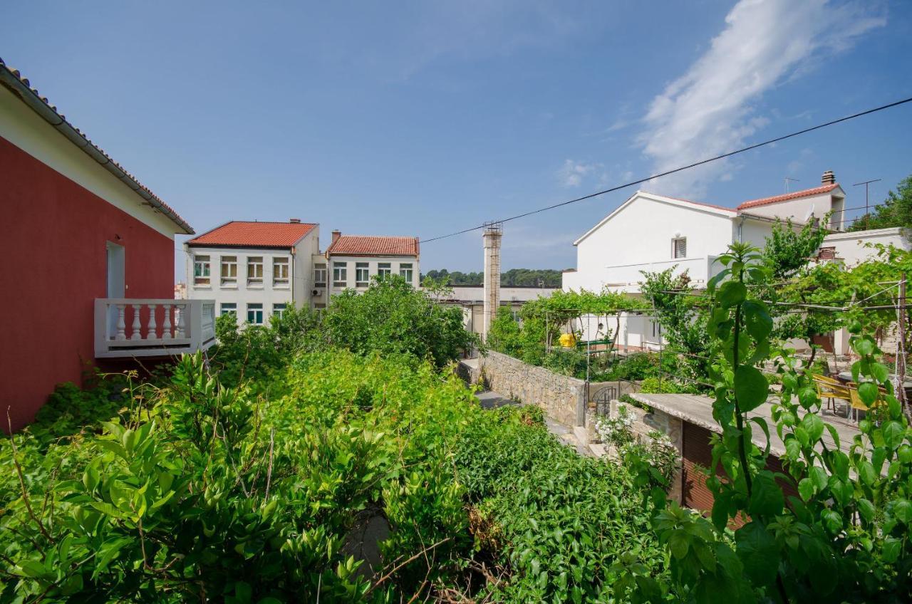 Apartments Toni Banjol