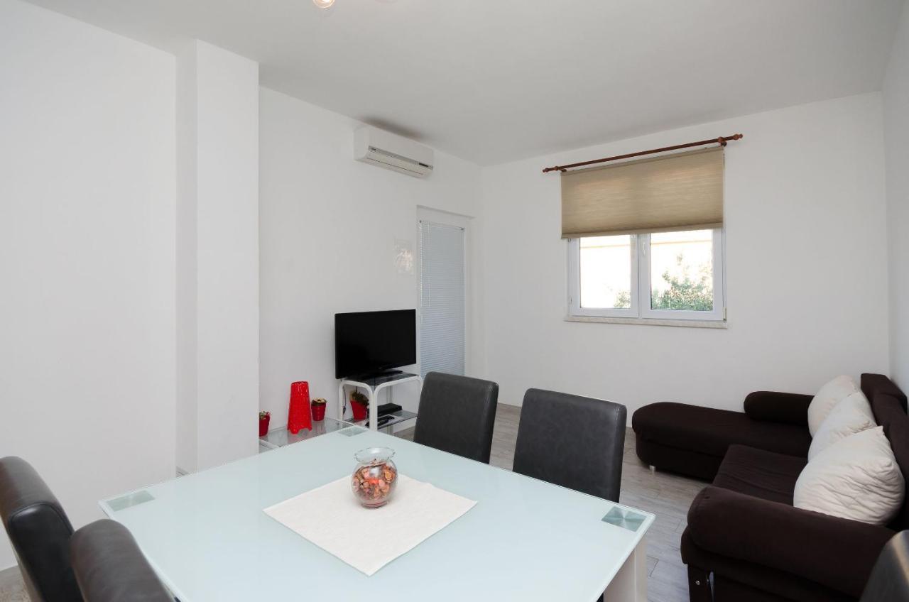 Apartment Apartments Toni Banjol